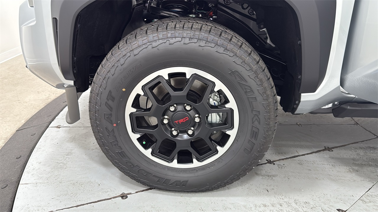 2025 Toyota Tacoma TRD Off-Road Double Cab photo 21