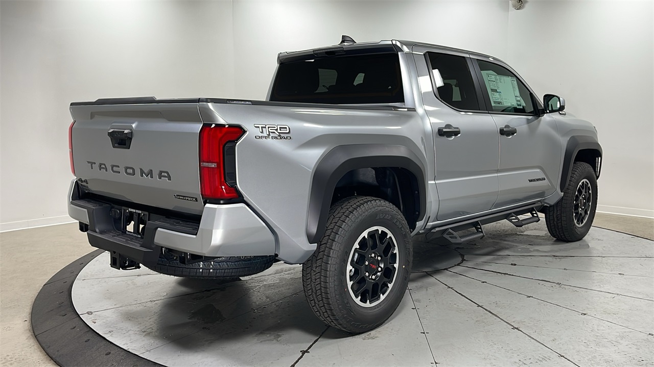 2025 Toyota Tacoma TRD Off-Road Double Cab photo 5