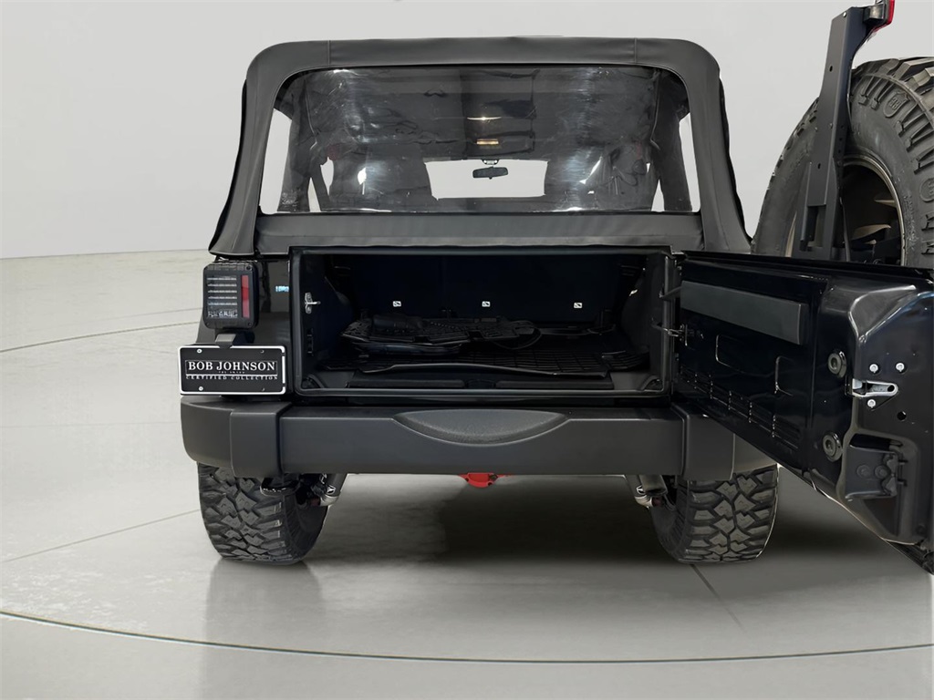 2018 Jeep Wrangler Unlimited Sport photo 3