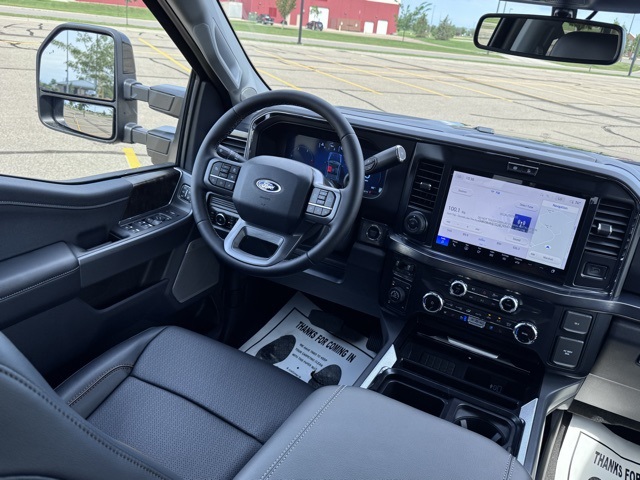 2025 Ford F-350 Super Duty Lariat
