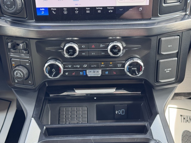 2025 Ford F-350 Super Duty Lariat