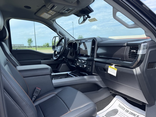 2025 Ford F-350 Super Duty Lariat
