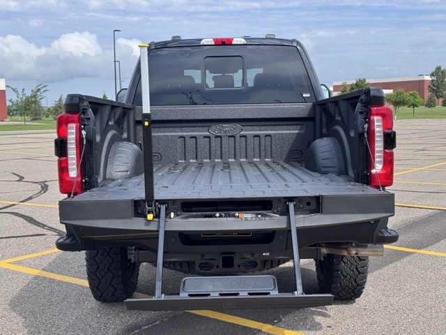 2025 Ford F-350 Super Duty Lariat