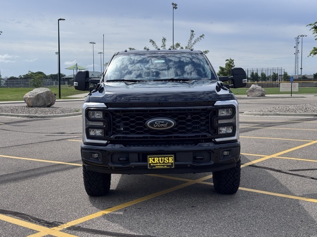 2025 Ford F-350 Super Duty Lariat