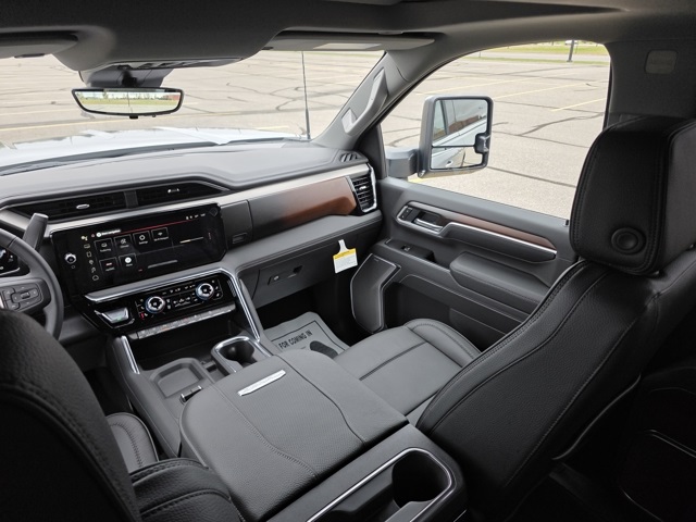 2026 GMC Sierra 3500HD Crew Cab, Long Bed, Denali, 4WD