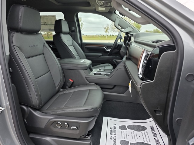 2026 GMC Sierra 3500HD Crew Cab, Long Bed, Denali, 4WD