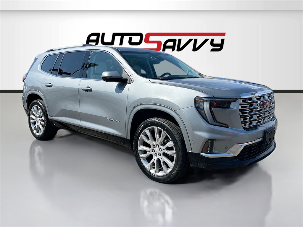 2024 GMC Acadia Denali's photo