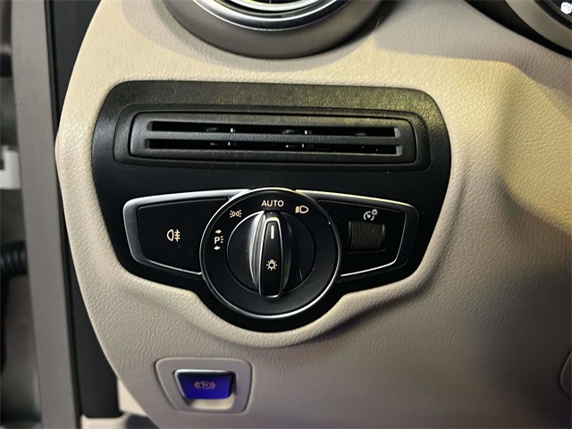 used 2022 Mercedes-Benz GLC car, priced at $33,991