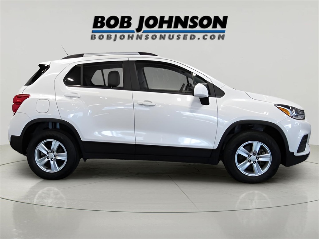 2022 Chevrolet Trax LT photo 9