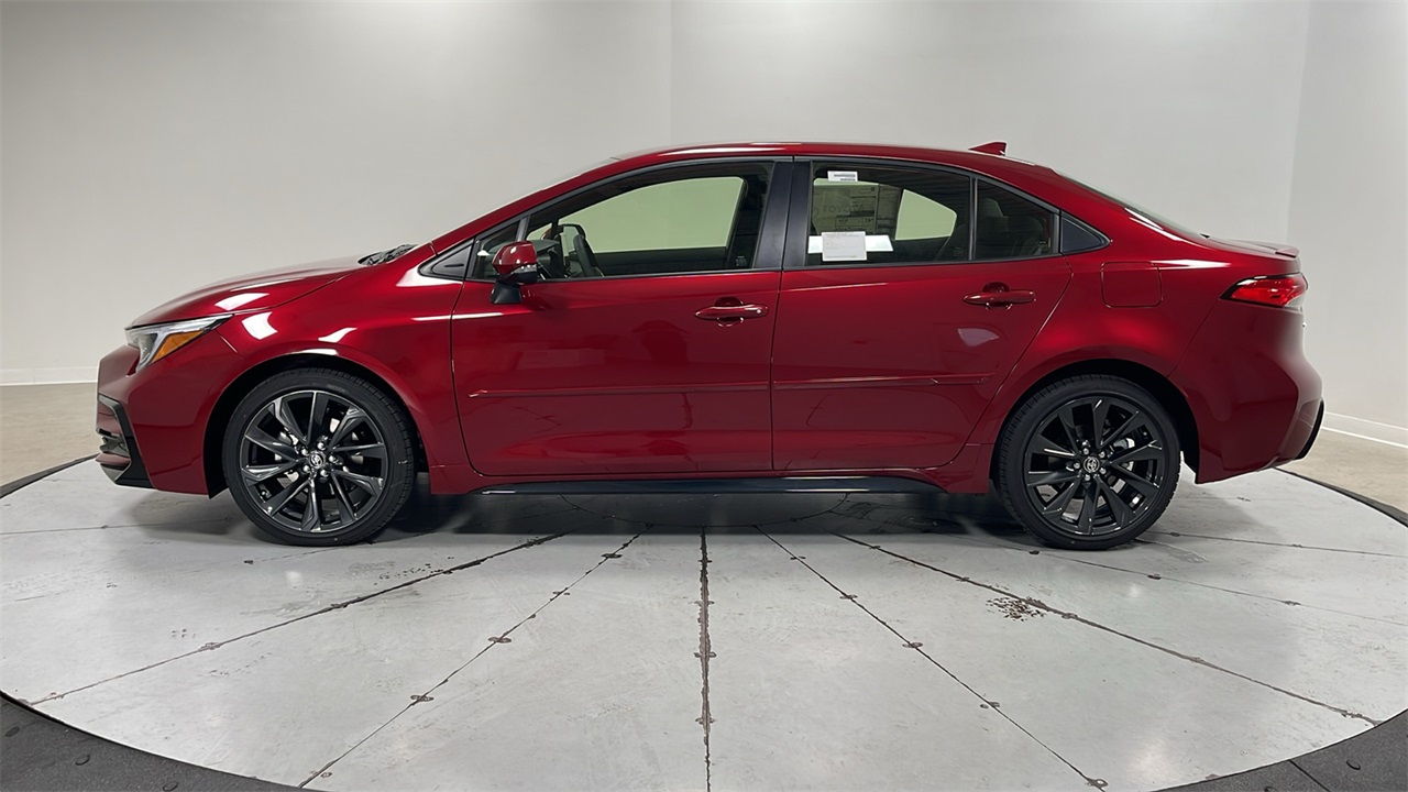 2025 Toyota Corolla Hybrid SE photo 8