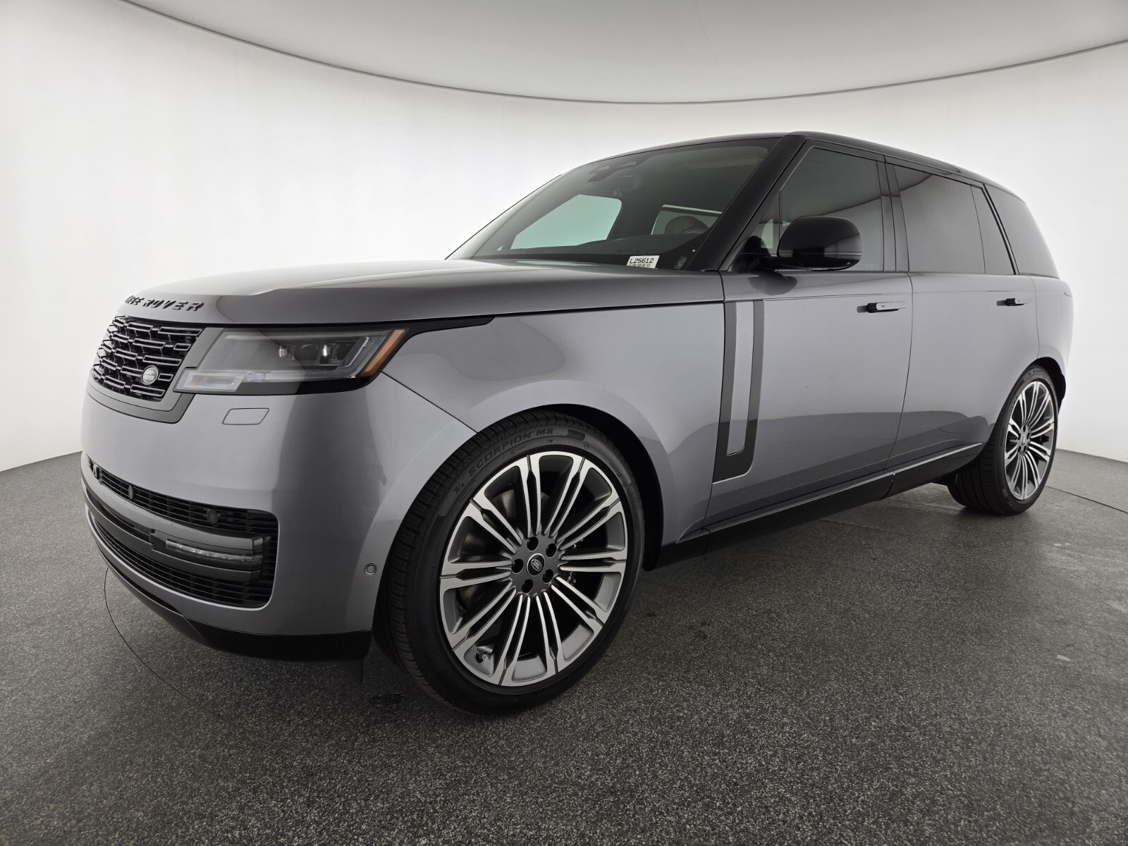 2025 Land Rover Range Rover SE photo 28