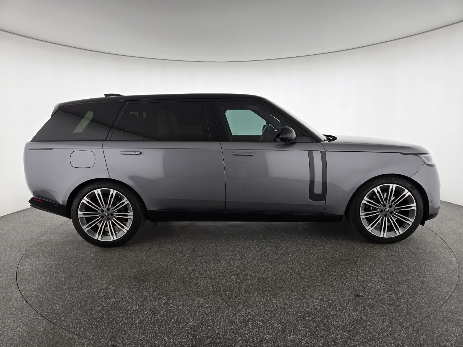 2025 Land Rover Range Rover SE photo 29