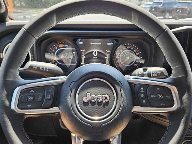 2025 Jeep Wrangler 4-Door Sahara 4x4