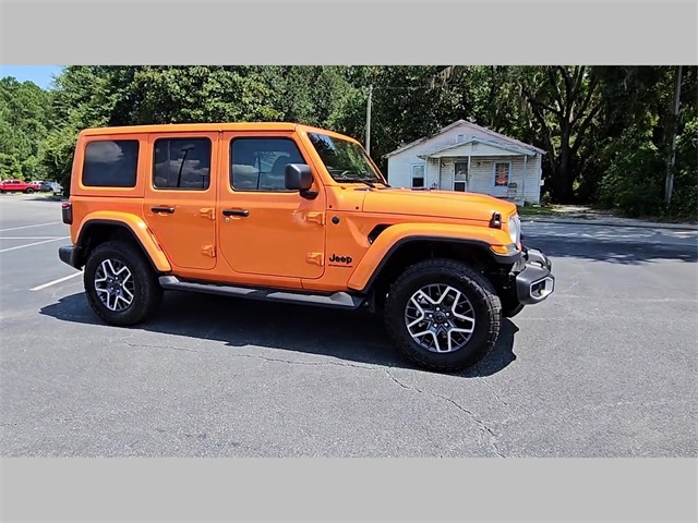 2025 Jeep Wrangler 4-Door Sahara 4x4