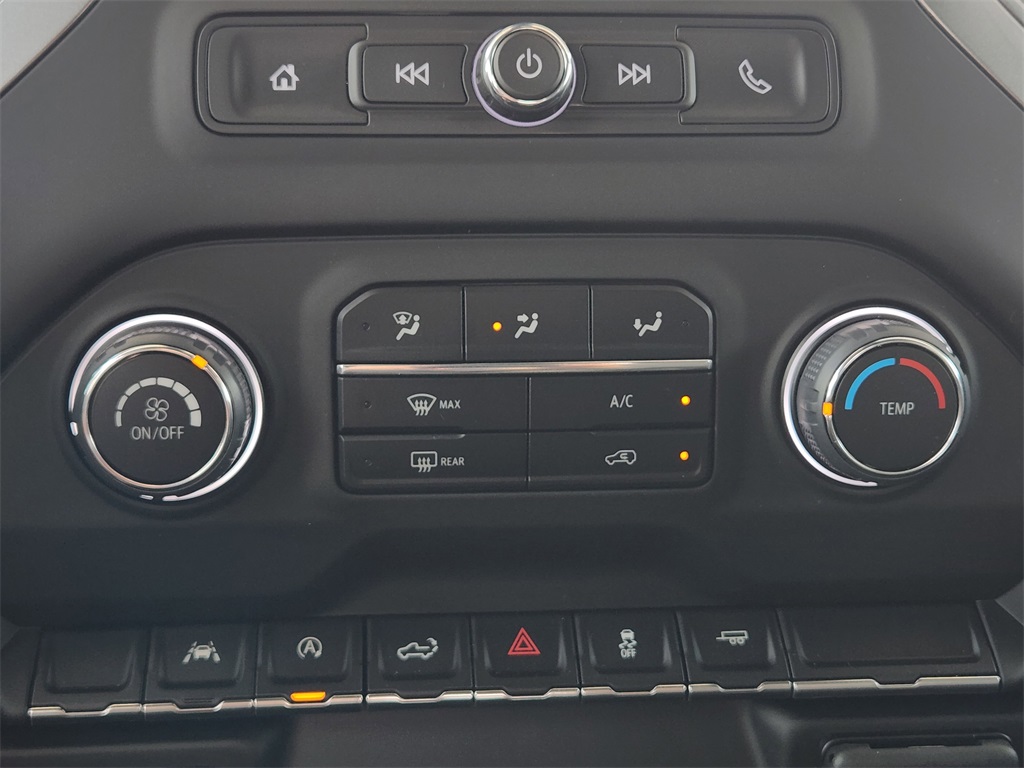 2024 Chevrolet Silverado 1500 Custom photo 17