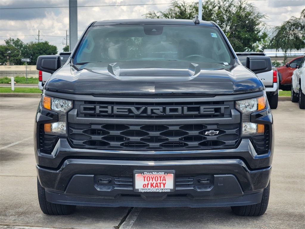 2024 Chevrolet Silverado 1500 Custom photo 2