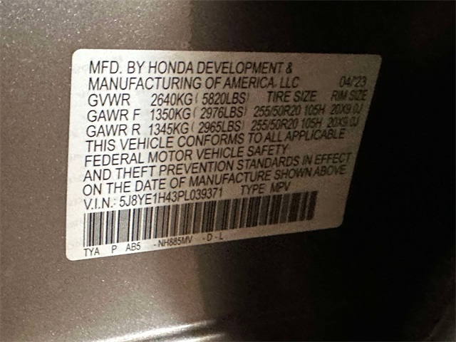 used 2023 Acura MDX car, priced at $40,150
