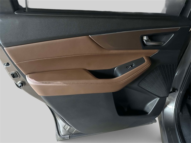 used 2023 Acura MDX car, priced at $40,150