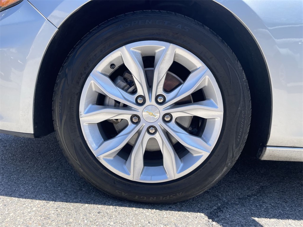 used 2020 Chevrolet Malibu car, priced at $14,595