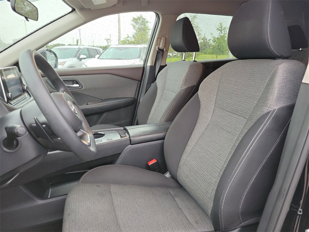 2023 Super Black Nissan Rogue SV FWD SUV