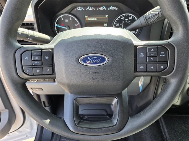 New 2025 Ford Super Duty F-550 Chassis Crew Cab (DRW) 203" Wheelbase XL