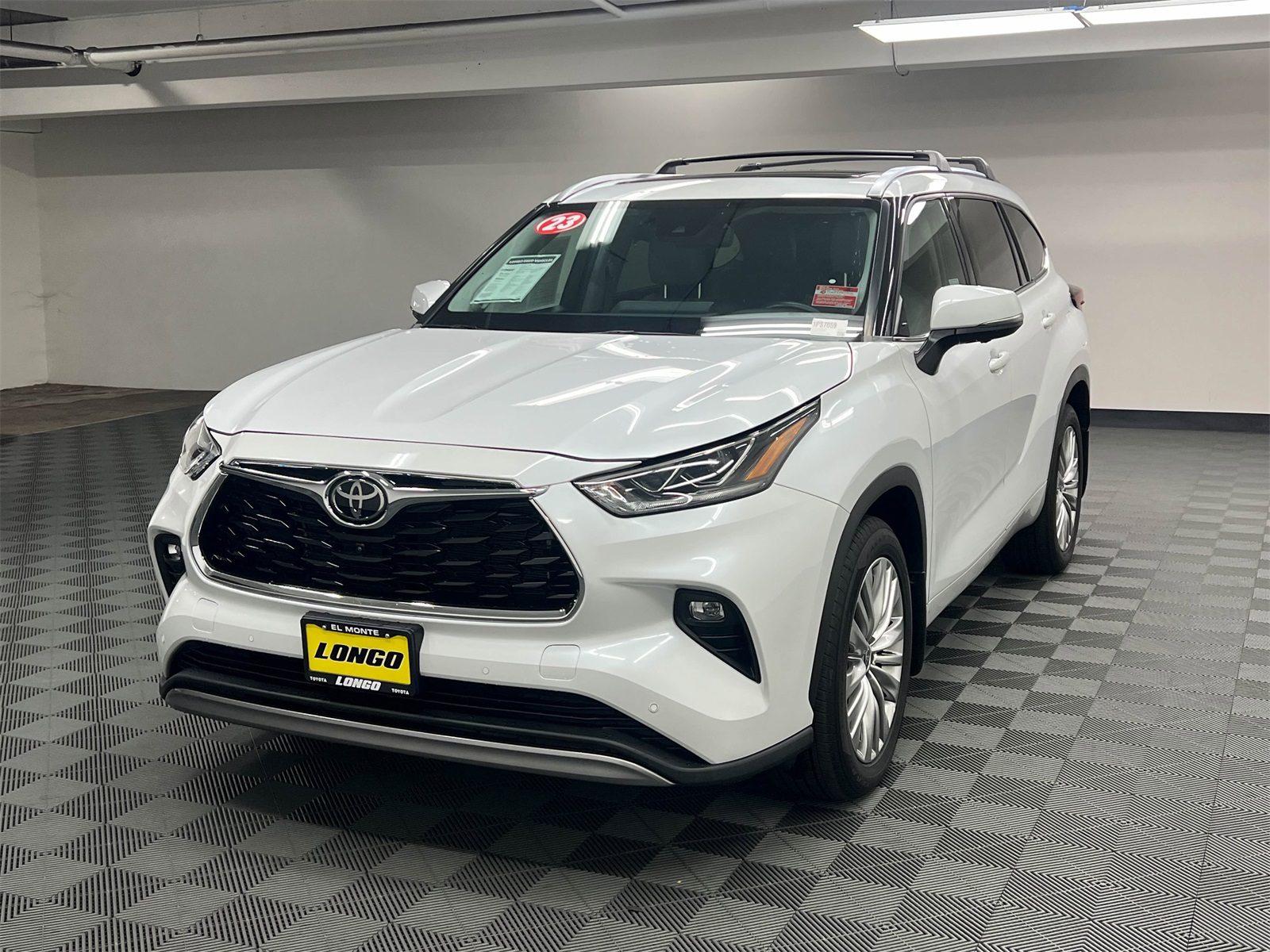 used 2023 Toyota Highlander car, priced at $40,888