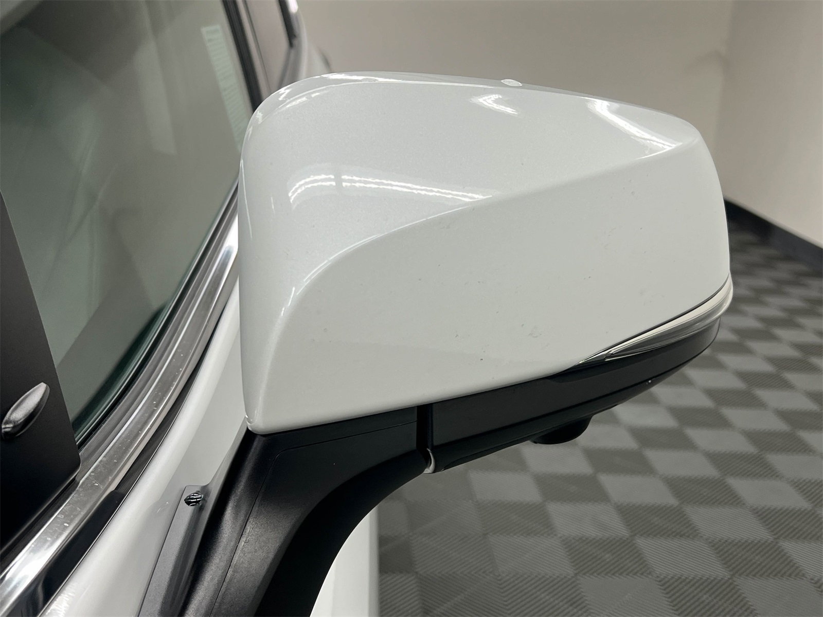 used 2023 Toyota Highlander car, priced at $40,888