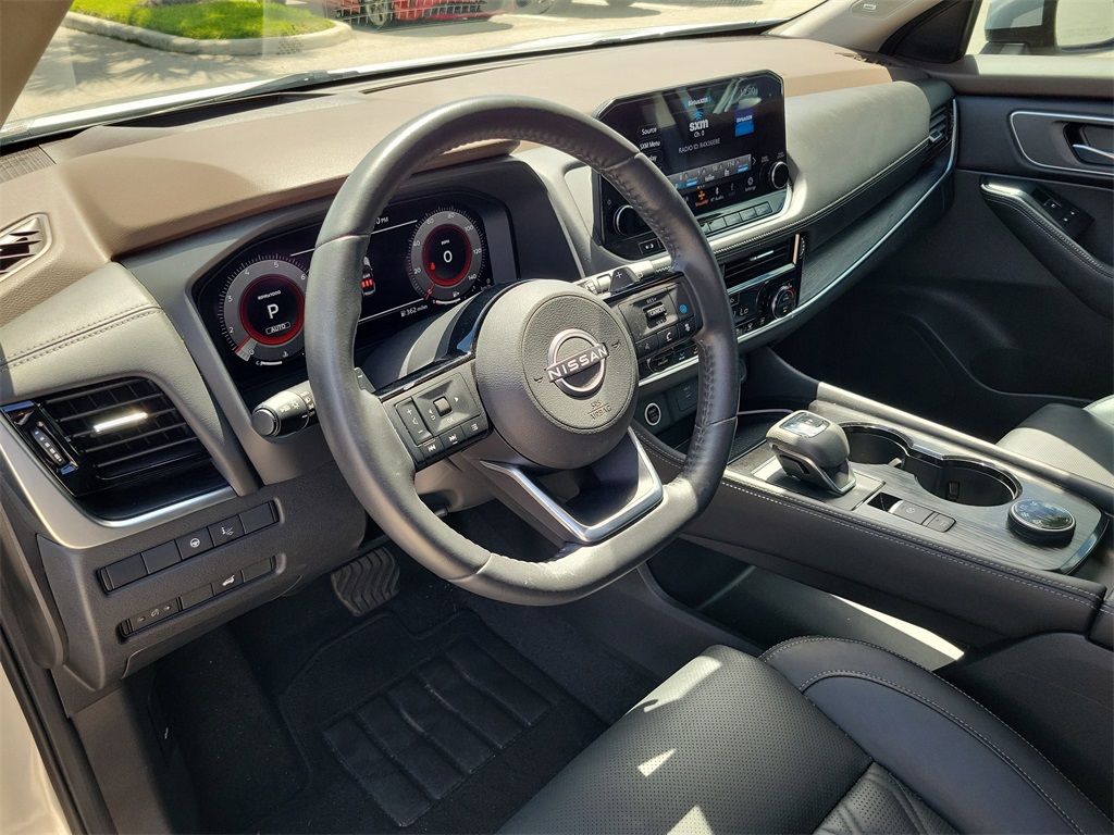2023 Brilliant Silver Metallic Nissan Rogue Platinum AWD SUV