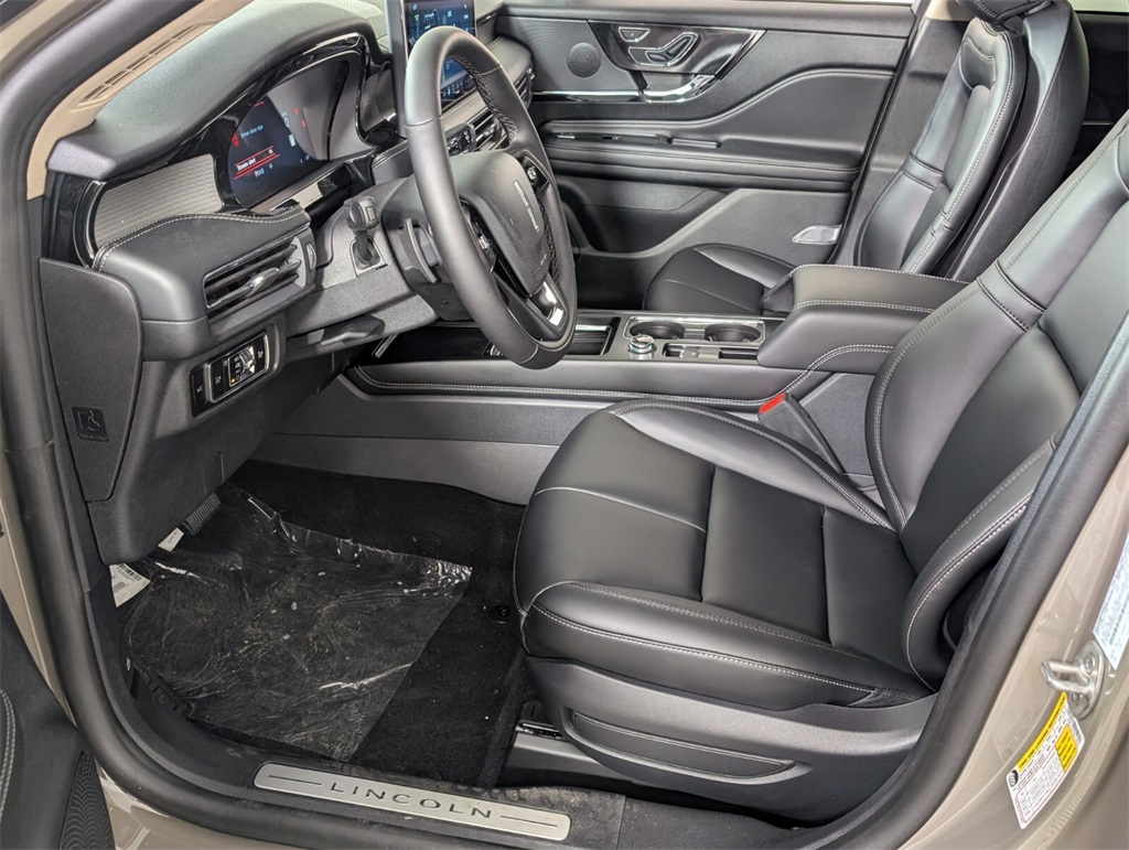 new 2025 Lincoln Corsair car, priced at $39,931