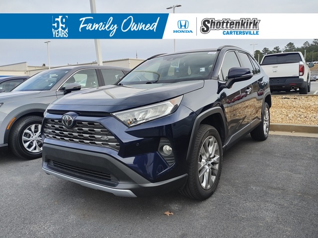 2019 Toyota RAV4 Limited's photo