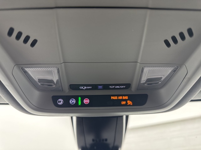 used 2025 Chevrolet Blazer car, priced at $27,998