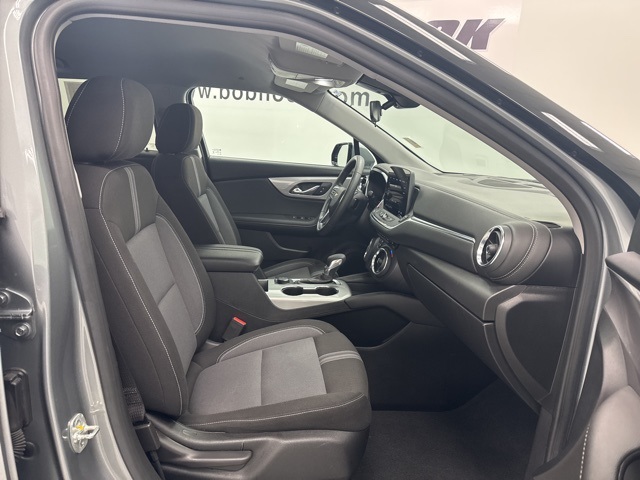 used 2025 Chevrolet Blazer car, priced at $27,998