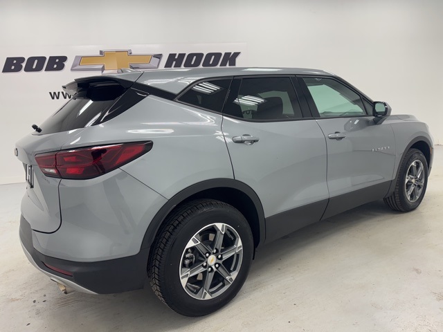 used 2025 Chevrolet Blazer car, priced at $27,998