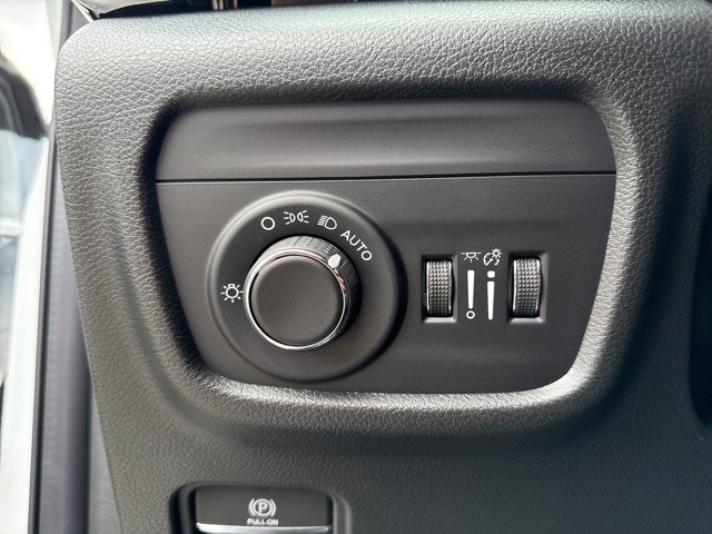 2025 Jeep Grand Cherokee Altitude X photo 16