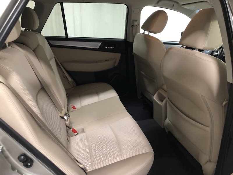 2015 Subaru Outback 2.5i Premium photo 11
