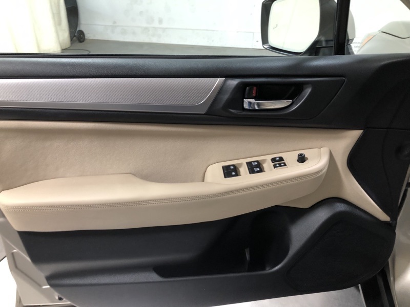 2015 Subaru Outback 2.5i Premium photo 20