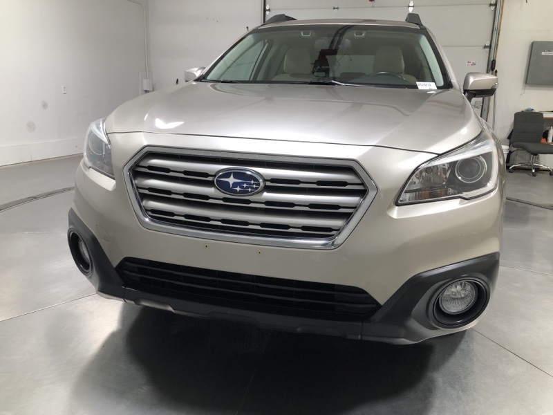 2015 Subaru Outback 2.5i Premium photo 2
