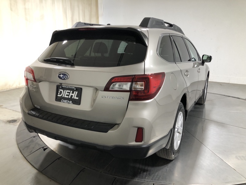 2015 Subaru Outback 2.5i Premium photo 7