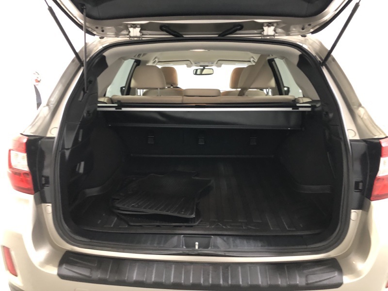 2015 Subaru Outback 2.5i Premium photo 8