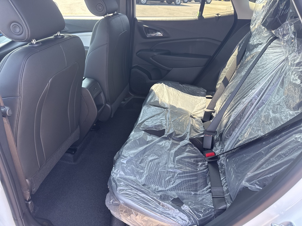 2025 Chevrolet Trax LT photo 19