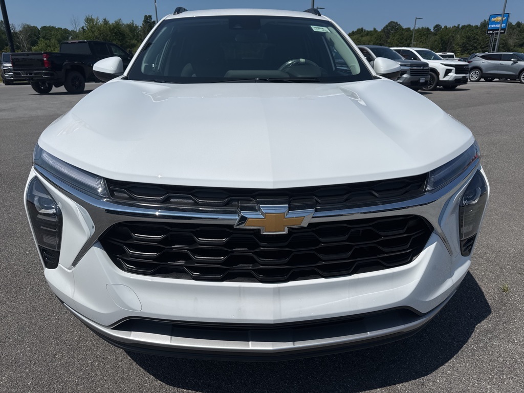 2025 Chevrolet Trax LT photo 10