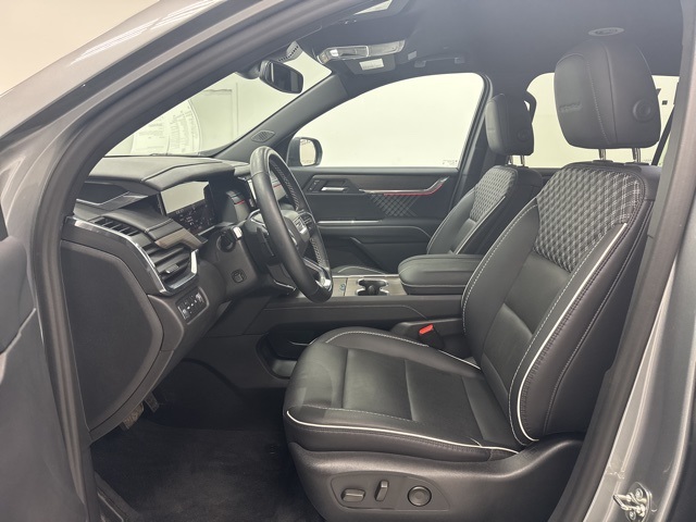 used 2024 GMC Acadia car, priced at $45,336