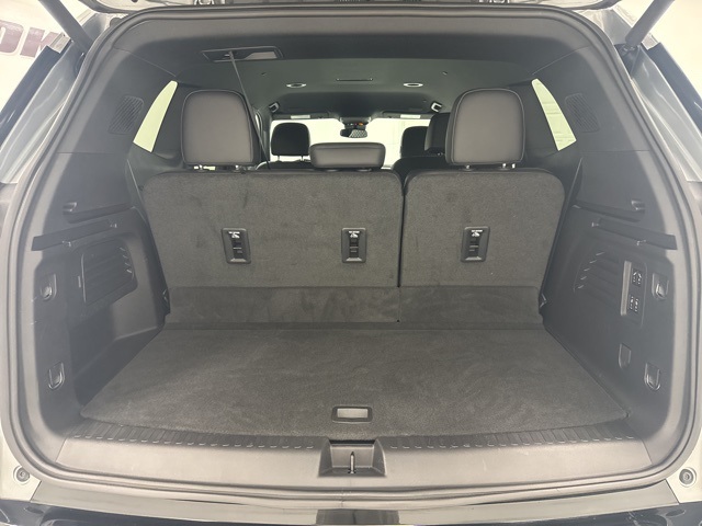 used 2024 GMC Acadia car, priced at $45,336