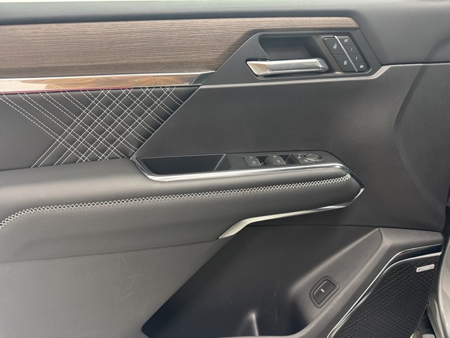 used 2024 GMC Acadia car, priced at $45,336