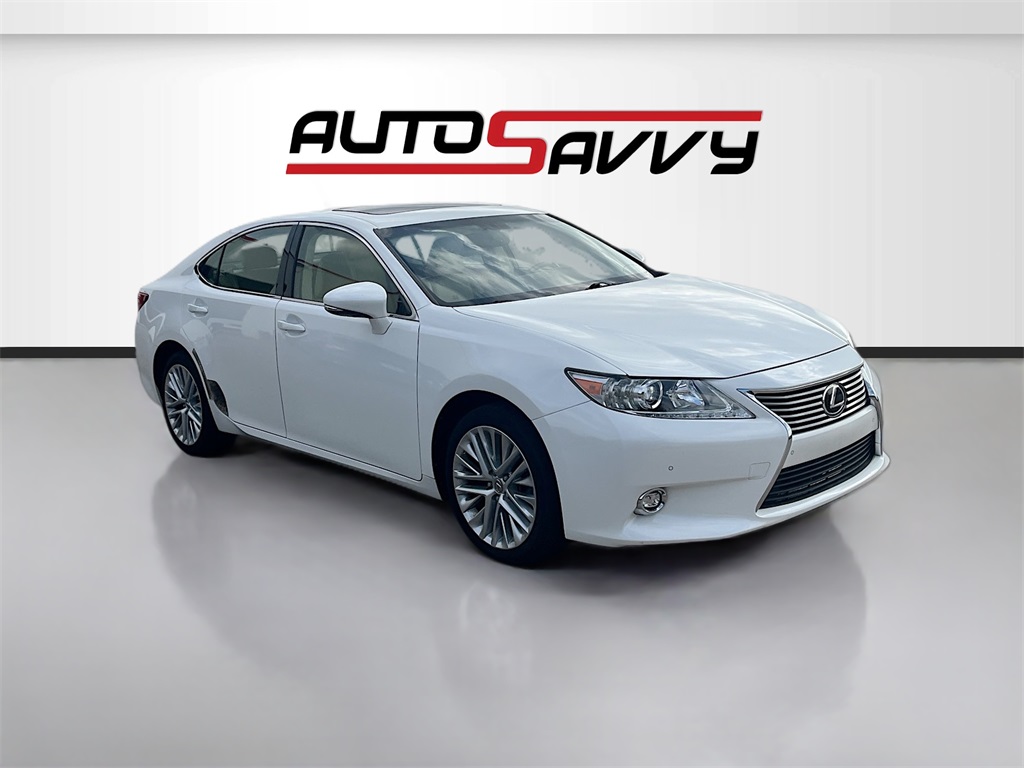 2015 Lexus ES 350's photo