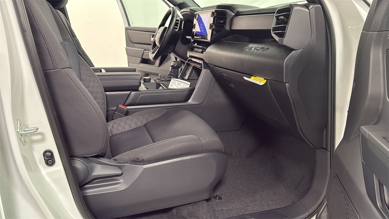 2026 Toyota Tundra SR5 CrewMax photo 16