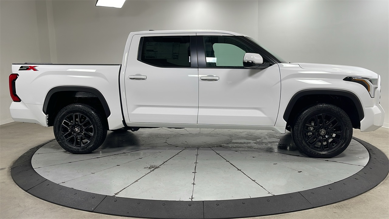 2026 Toyota Tundra SR5 CrewMax photo 5