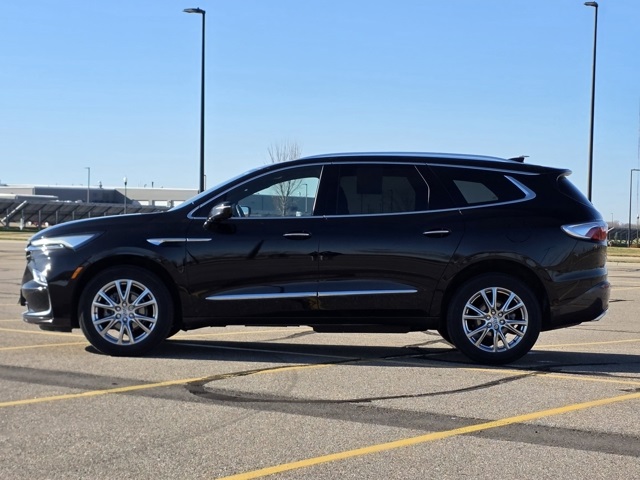2023 Buick Enclave Premium AWD