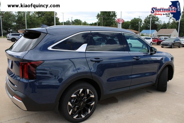 2025 Kia Sorento SX photo 3