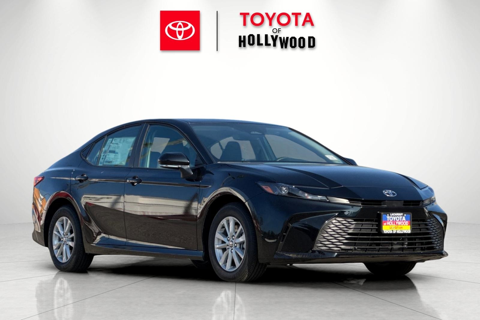 2026 Toyota Camry LE's photo